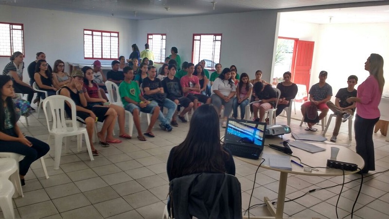 Oficina Socioeducativa beneficia 40 jovens de São José