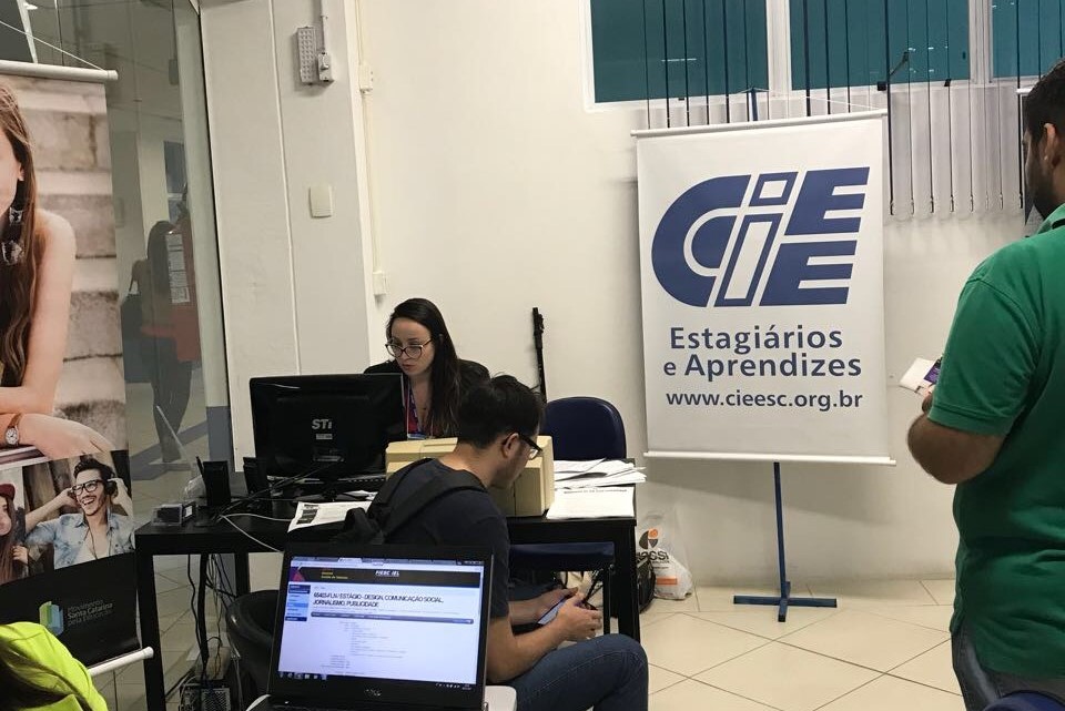 feira-empregos-estácio-são-josé