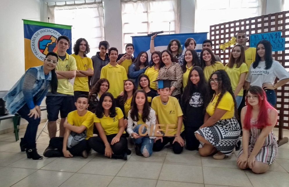 28 jovens recebem certificação pelo PIT em Criciúma