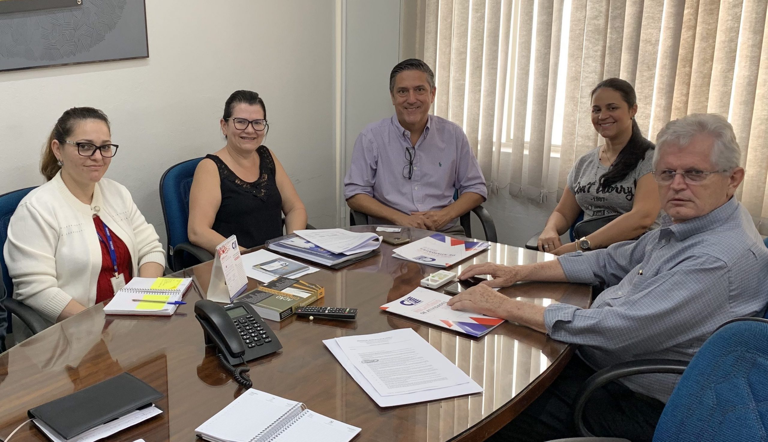 Acontece 1ª reunião para análise de parceria entre a ABADA e CIEE SC.