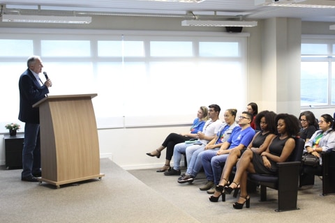 CIEE Itajaí marca presença na Feira de Aprendizagem Profissional