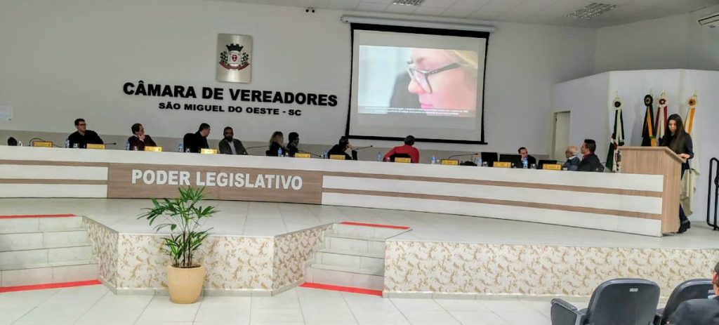 CIEE São Miguel do Oeste apresenta dados do Relatório de Atividades anual na Câmara de Vereadores