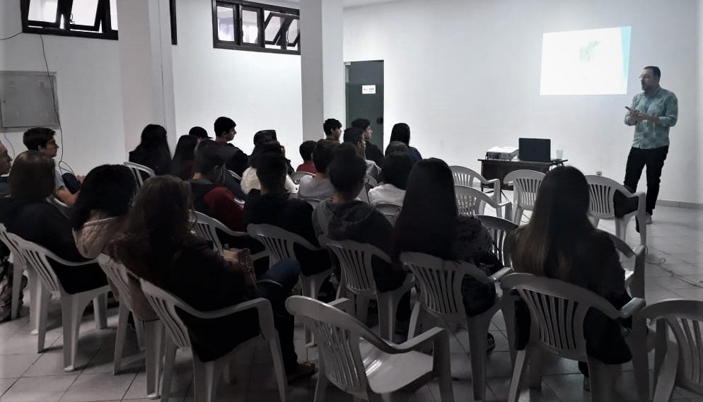 Importância da capacitação pessoal e profissional é tema de palestra no CIEE Brusque