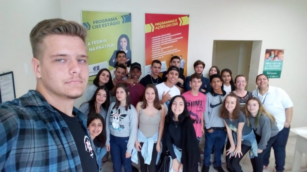 Aprendizes de Jaraguá do Sul participam de mais uma etapa do Projeto Liderança Comunitária