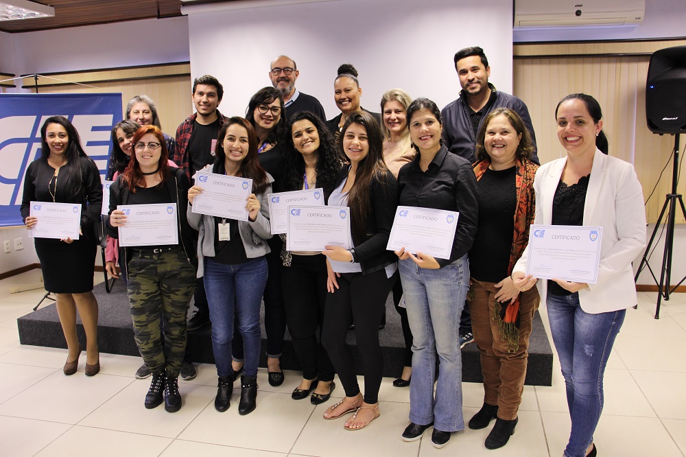 CIEE/SC realiza cerimônia de encerramento do Curso de Libras