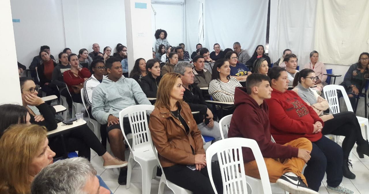 Encontro de Famílias de Imbituba contempla troca de experiências