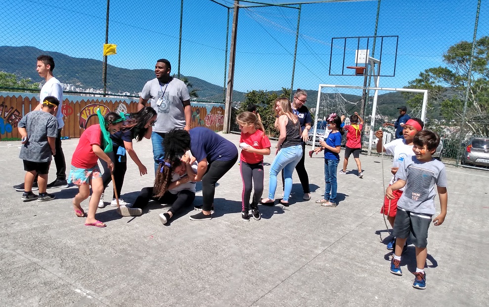 CIEE/SC promove festa para crianças da Casa São José