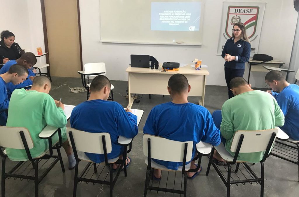 Sete jovens do CASE de Lages participam de Oficina Socioeducativa