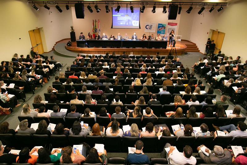 Seminário realizado pelo CIEE/SC auxilia entidades para obtenção de certificado de Assistência Social